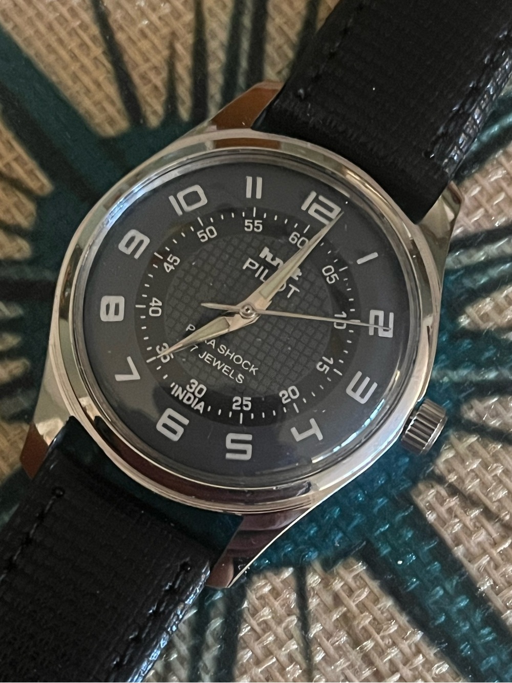 Mens HMT Pilot Para Shock Wristwatch